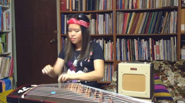 Democracia chinesa: "Sweet child o'mine" tocado num guzheng