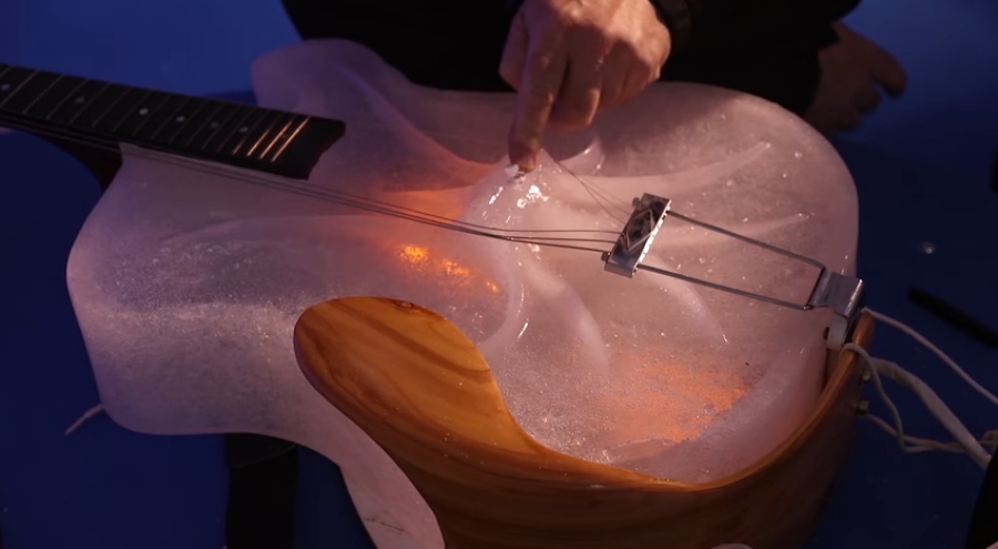Instrumentos feitos de gelo, em concerto