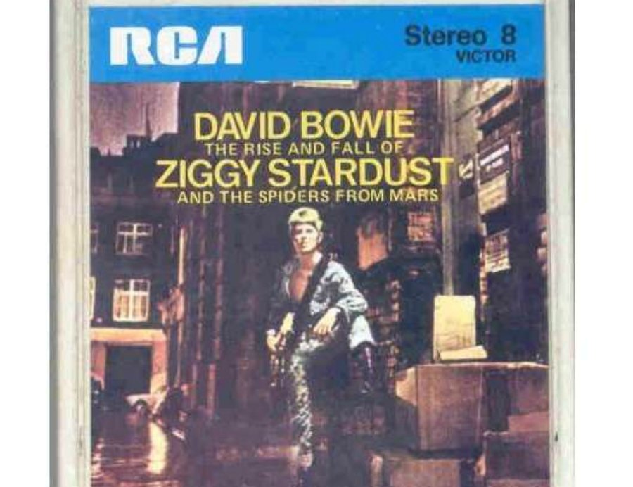 Vai rolar uma estátua de David Bowie em Buckinghamshire