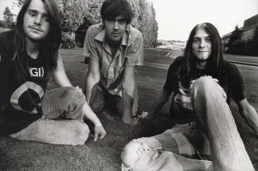 Nirvana em 1988 num show especial da Sub Pop, apresentando o futuro hit School