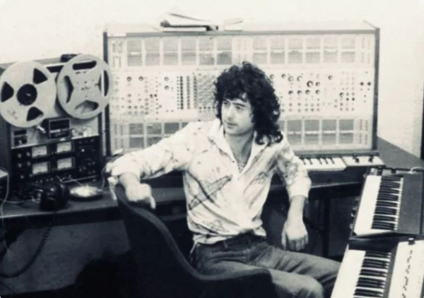 Jimmy Page, o mago do sintetizador