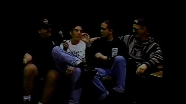 Deftones: união de pós-punk, reggae e The Cure (!) no começo, em 1992
