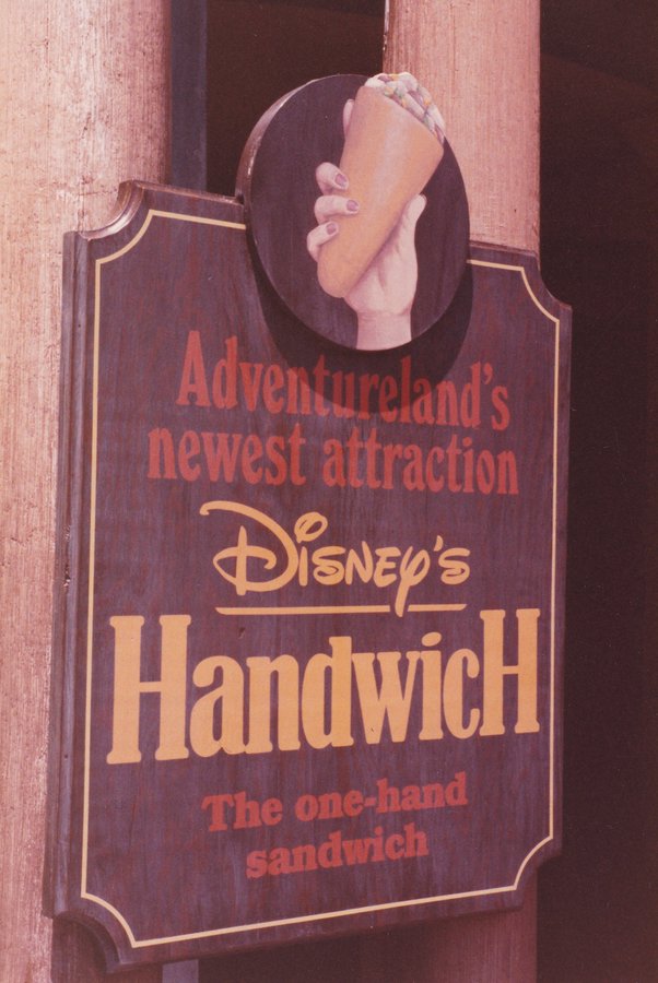Handwich: o sanduíche de casquinha da Disney (!)