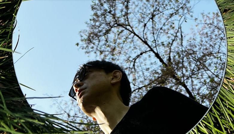 Quem tá de volta é o músico e produtor Cornelius. Ele anunciou seu primeiro álbum desde 2017 , intitulado Dream in dream, que sai 28 de junho pela Warner Music Japan.