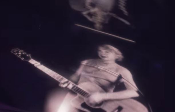Kristin Hersh lança "Ms. Ha Ha", nova música, e vai lançar álbum