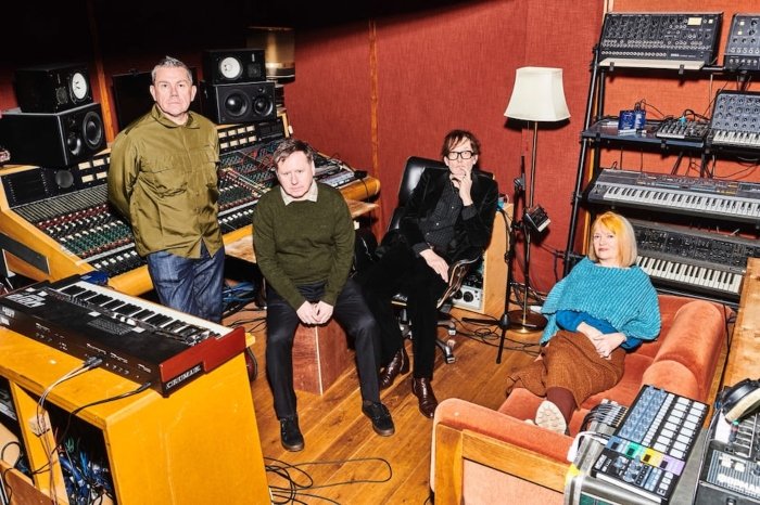Urgente!: Pulp, DIIV e Wado mergulham no amor e no recomeço