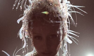 Ouvimos: Miley Cyrus - "Something beautiful"