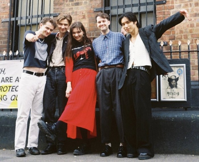 Radar: Ain't, Girlband!, Cuase Maleable, Real Farmer, Love Ghost, Georgian, Victoria Staff
