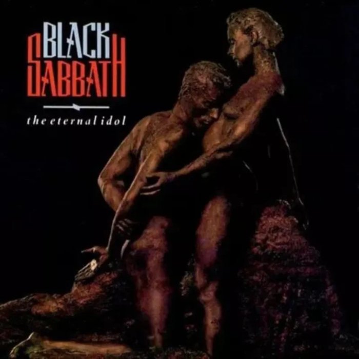 The eternal idol, 13º disco do Black Sabbath, volta remasterizado às plataformas. Subestimado, é o início da fase Tony Martin e tem bons momentos.