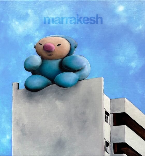 O Marrakesh retorna com disco em português, misturando britpop, pós-grunge e shoegaze em faixas concisas e melancólicas sobre relações tensas.