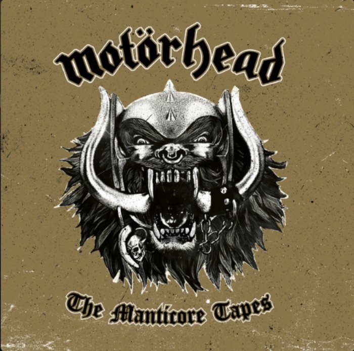 Gravação de 1976 do Motörhead mostra Lemmy, Clarke e Taylor juntos pela 1ª vez. Cru e reverberado, The Manticore tapes foi feito no começo da formação clássica do grupo.