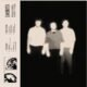 Zambrotta mistura pós-emo, dream pop e guitarras 90s em Ensaio sobre a noite e o dia, disco intenso e variado, com ecos de Radiohead, Smashing Pumpkins e pós-grunge.