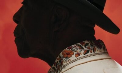 Buddy Guy, 89, segue vivo e afiado em Ain’t done with the blues, disco longo, vibrante e cheio de convidados de peso.
