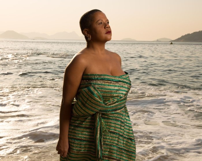 Atlânticas, EP de duas faixas de Ilessi, amplia o clássico Atlântico negro com força afrojazz e espiritualidade.