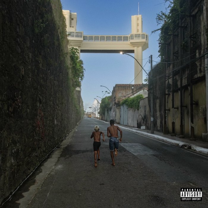 Em CHTC, Klisman transforma o Centro Histórico de Salvador em rap visceral, misturando trap, afropop e relatos de vida dura.