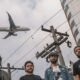 Radar: Bike, Negro Leo, Vivendo do Ócio, Lô Borges e Zeca Baleiro, Esquema Símio, Tiaslovro, Funérea