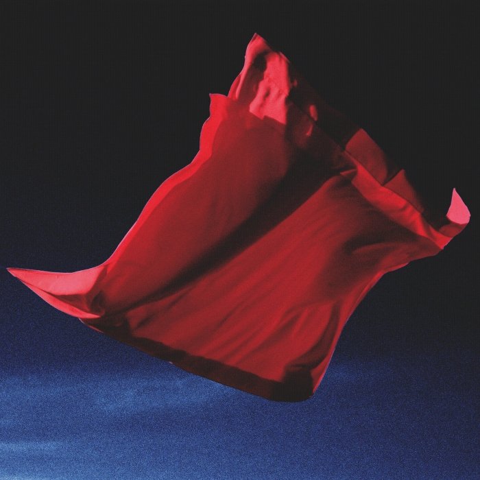Thistle., da Inglaterra, une grunge e shoegaze em It’s nice to see you, stranger, EP coeso que ecoa Nirvana, Dinosaur Jr e My Bloody Valentine.