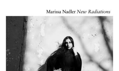 Marissa Nadler lança New radiations, folk sombrio e fantasmagórico que ecoa Nico, Neil Young e até toques de black metal.