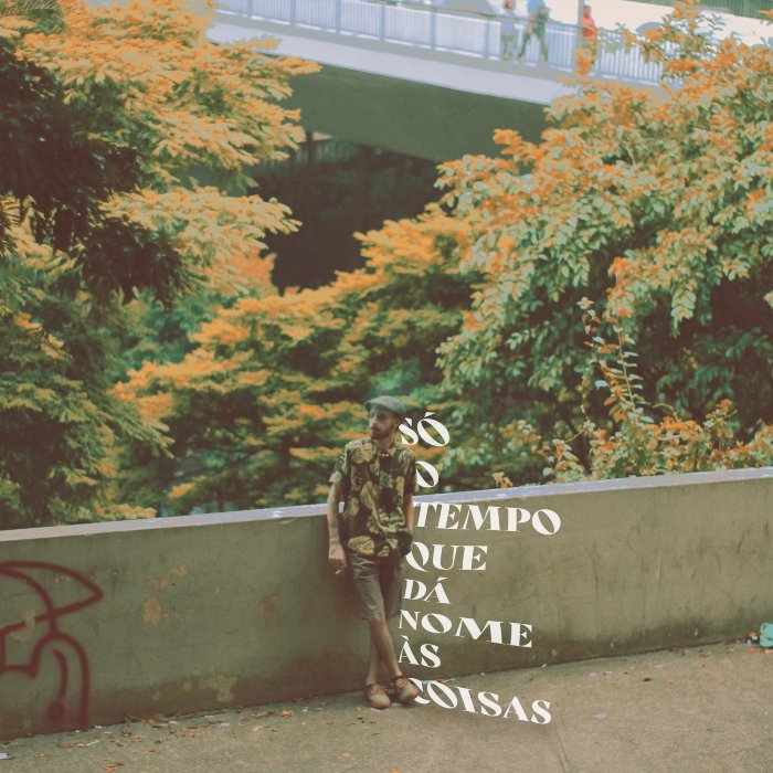 Em Só o tempo que dá nome às coisas, Meu Nome É Francisco estreia com MPB eletrônica que mistura samba, jazz, beats e soul, refletindo vivências urbanas de São Paulo.