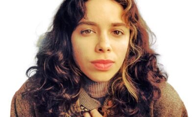 Taís Cardoso estreia com Por dentro não é distante, MPB de quarto com clima amplo, produção própria e canções sobre amores e distâncias.