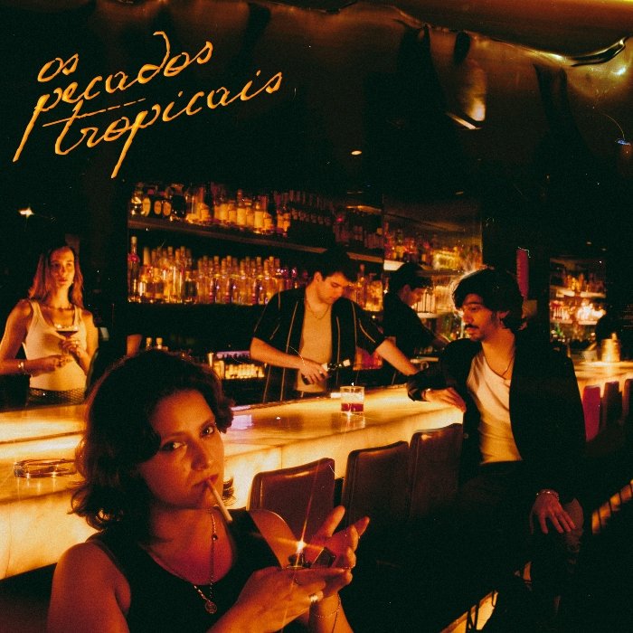 Os Pecados Tropicais estreiam com um disco que mistura rock vintage, indie e blues, em canções sobre amor, solidão e vida cotidiana.