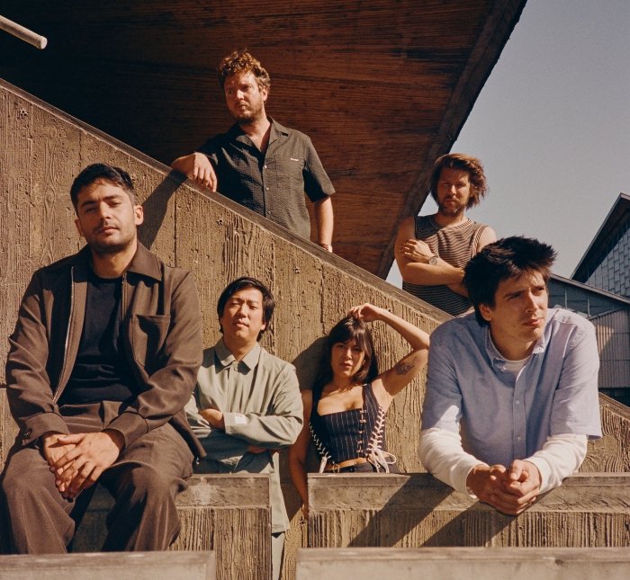Na foto, a banda L'Impératrice