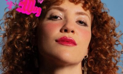 Zaina Woz estreia com Vol. 01, um tributo pop, safado e modernizado à musicalidade dos anos 1980, entre disco, tecnopop e ecos de Angela Ro Ro e Rita Lee.