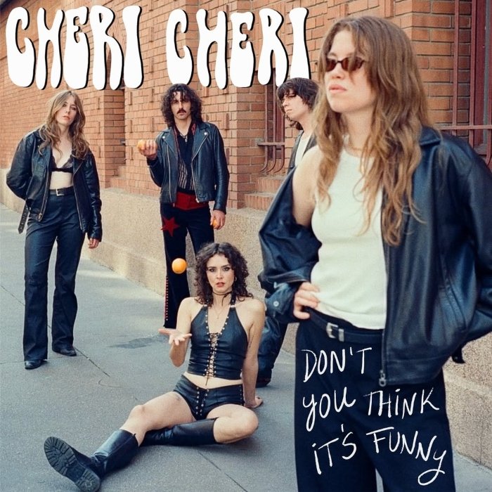 Chéri Chéri mistura punk, 60s/70s e glam. EP traz faixas cheias de Hendrix, mod, hard e psicodelia, e charme francês do início ao fim.