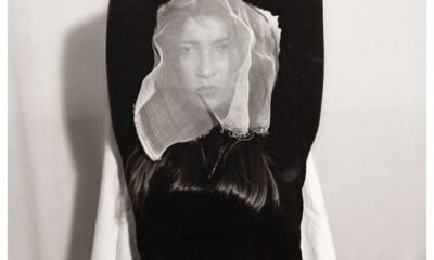 Vinda de Belém, Bianca and The Velvets lança Reminder, EP com base em The Cure, e em estilos como grunge e pós-punk, com voz grave marcante e clima dramático.