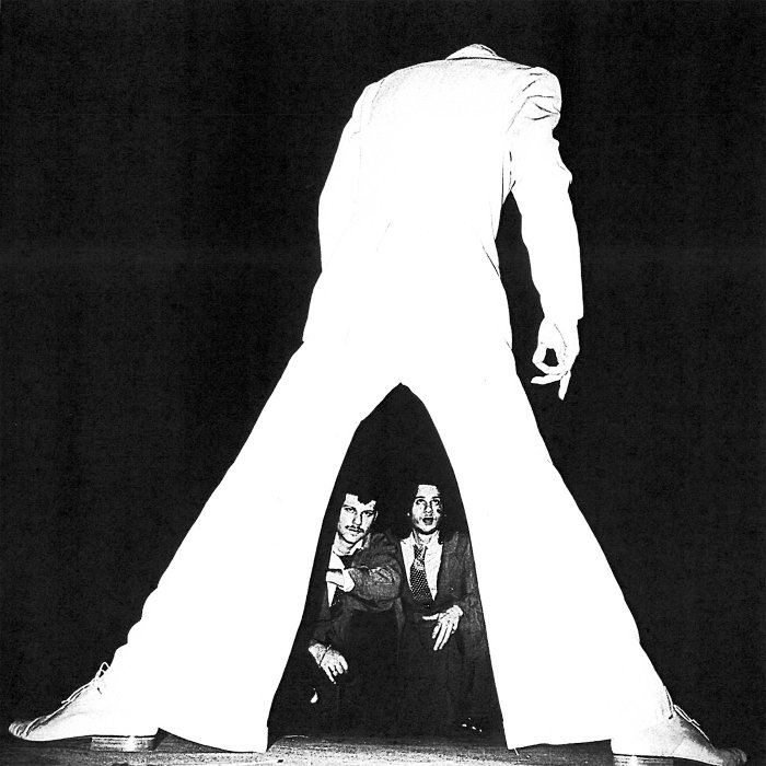 Dadá Joãozinho e Mundo Vídeo criam em Sustos um EP noir: drum’n bass, MPB e eletrorock entre tensão e introspecção, noite e dia.