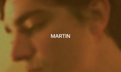 Martin estreia com Nossa memória: pop adulto de viés 80s/MPB, solar e delicado, entre soul, bossa e baladas intimistas bem cuidadas.