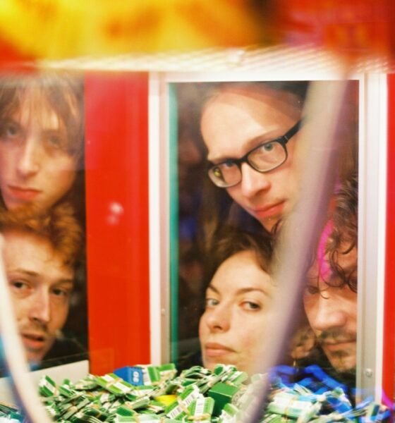 Supergrupo indie de Bristol, The Cindys estreia com disco curto que mistura pós-punk, noise-rock e indie 2000, indo do slacker ao Velvet Underground.