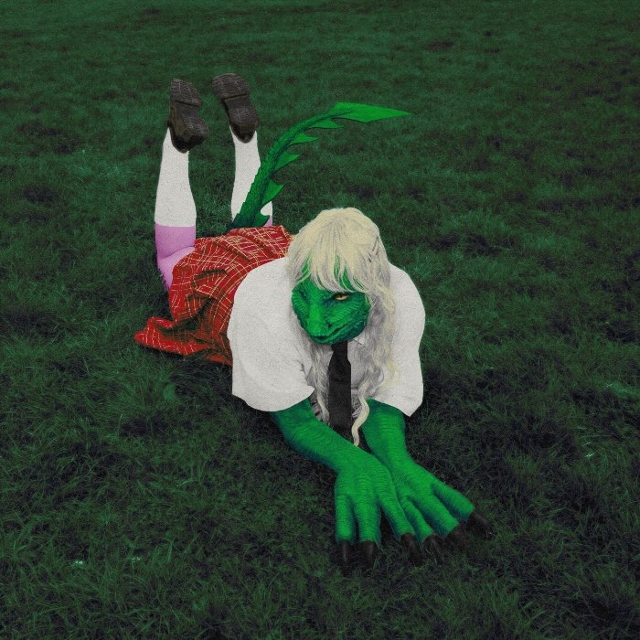 Projeto solo da francesa Vera Daisies mistura punk e garage com gótico, tecnopop e dream pop, letras deprê e riffs distorcidos no EP Clever girl.