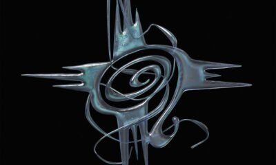 Accelerator troca o indie do Bad Suns por um som mais solar. Tem bons momentos, mas soa genérico e repetitivo, com poucas faixas realmente marcantes.