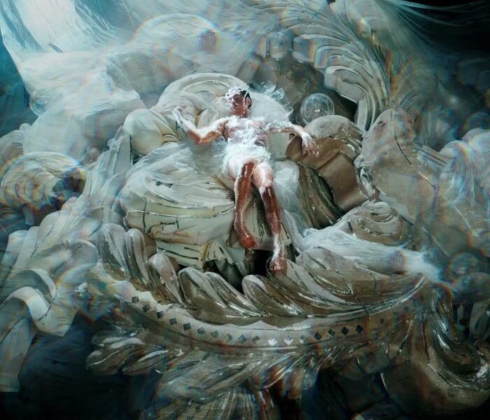 Em Encanto, Cesar Soares mistura ritmos nordestinos e sons experimentais, fala de coragem e homofobia, e recria a Balada do louco, dos Mutantes, em clima sombrio.