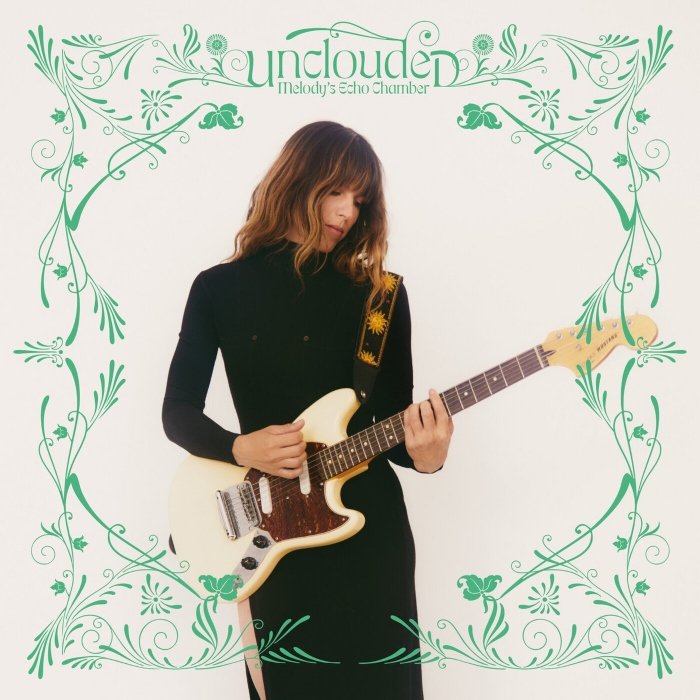 Em Unclouded, Melody’s Echo Chamber transforma o trauma pós-acidente em pop psicodélico hipnótico, entre T. Rex, Caetano e ecos imaginários.