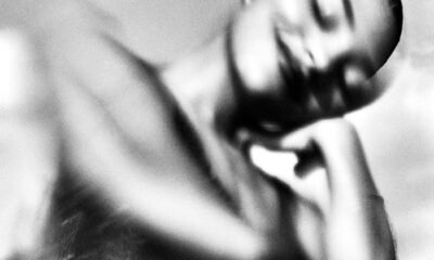 Olivia Dean vence Revelação no Grammy 2026 por causa de The art of loving: pop neo soul elegante, conceitual e maduro, que confirma talento além do hype.