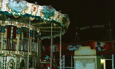 Trauma Ray mistura shoegaze e metal 90s no EP Carnival, unindo peso à la Alice In Chains a climas sombrios e nada sonhadores.