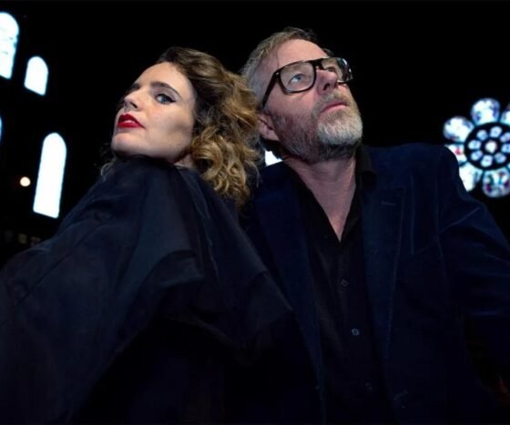 Foto (Anna Calvi e Matt Berninger): Scarlett Carlos Clark / Divulgação