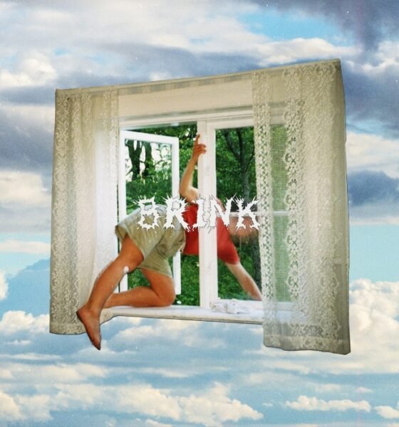 Girl Scout mistura grunge, dream pop e shoegaze em Brink, com melodias fortes e clima pop. Rock estudado, variado e cheio de boas surpresas.