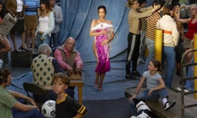 Em It’s not that deep, Demi Lovato aposta em pop leve e feliz, mas falta gás para transformar a fase boa em algo realmente marcante.