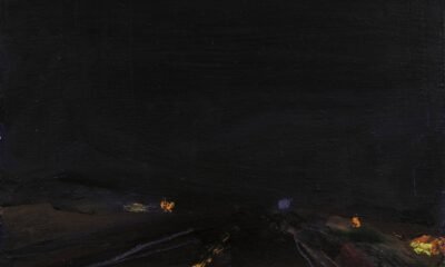 Geologist faz disco experimental e hipnótico com hurdy gurdy, drones e climas sombrios — belo, ousado e às vezes repetitivo.