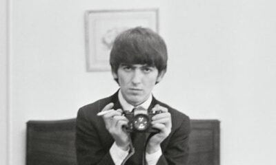 Capa do livro The third eye: Early photographs, com as fotos de George Harrison