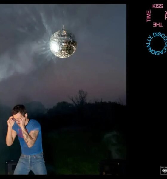 Quarto disco de Harry Styles, Kiss all the time. Disco, occasionally, tenta soar clubber e experimental, mas fica indeciso