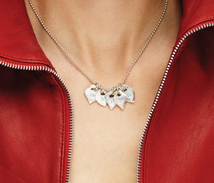 Hater mistura pós-punk 80s, grunge e college rock em Mosquito. Disco sueco, pop e melódico, com clima indie e destaque para a ótima Last summer I’ll spill.