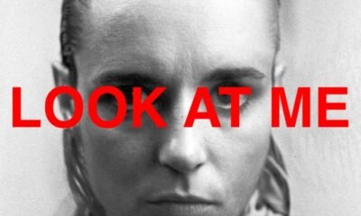 Jehnny Beth (capa do single Look at me)