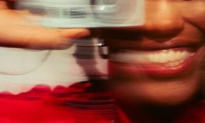 Em Bem vindos de volta, Mahmundi retoma a fase indie com alt pop autoral, experimental e dançante, entre psicodelia e clima pop-rock.