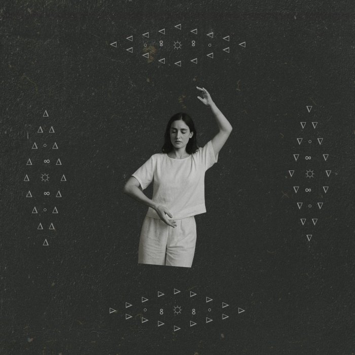 Projeto solo de Vitor Pinto, O Homem que Fugiu do Mundo mistura eletrônico e ambient em clima gélido, com letras sobre IA, fim do mundo e um estranho blues maquínico.