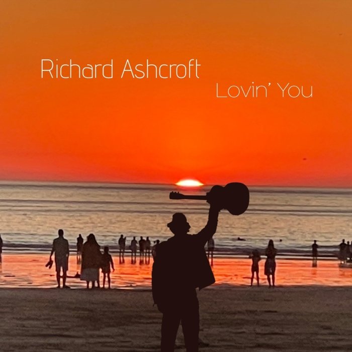 Lovin’ you traz Richard Ashcroft revigorando o britpop com clima mais leve e pop, mas o disco oscila entre bons momentos e faixas pouco inspiradas.