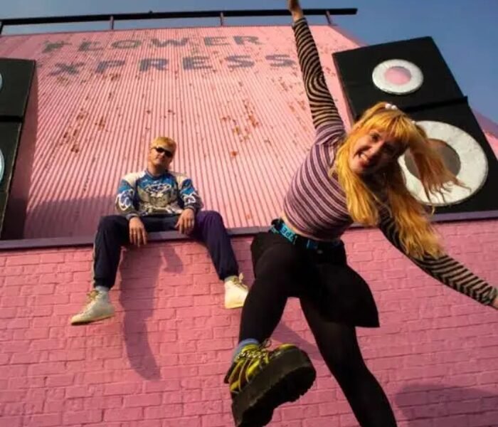 Snooper libera no Bandcamp as demos lo-fi de Worldwide, gravadas em casa em fita K7. O pacote inclui faixa inédita e extras que não estão no Spotify.